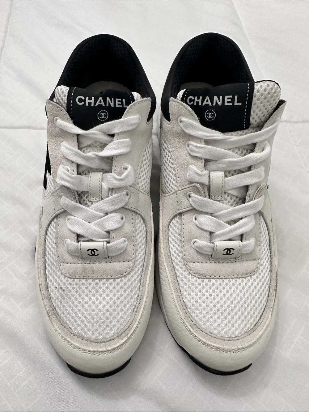 CHANEL White and Black CC Logo Runner Sneakers - Suede accents, 100% authentic